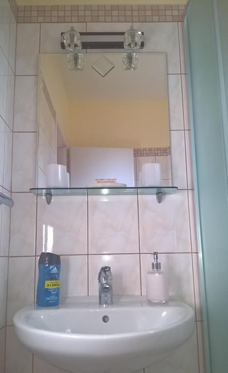 Pongrácz Apartman Zirc Esterno foto